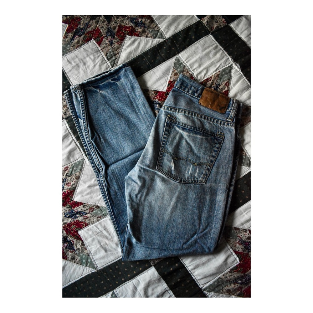 Light wash jeans
